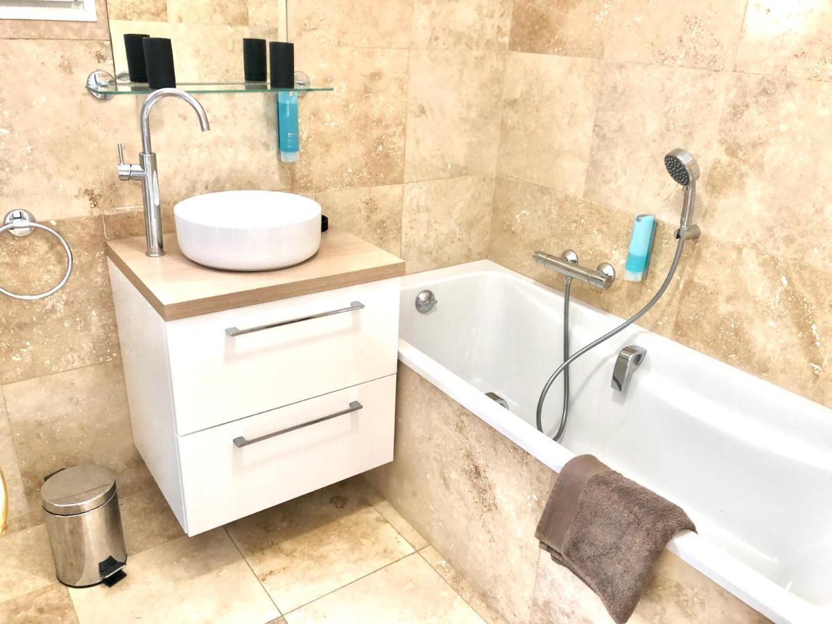 Villa Montfleuri, Vieille Ville A Pieds, Vue Mer, Piscine, 8 Pers Сент-Максим Экстерьер фото
